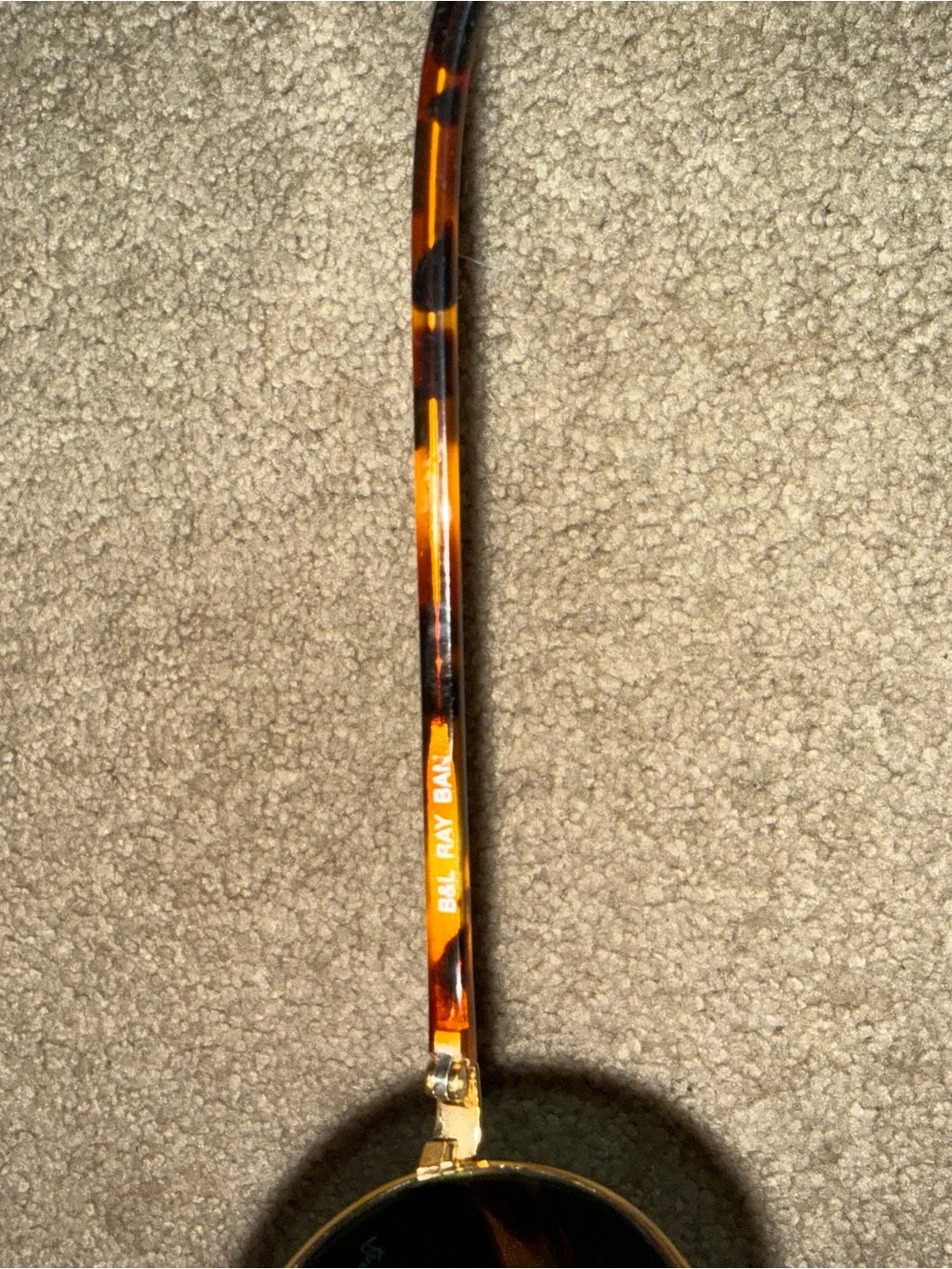 Ray-Ban (Vintage) Gold Frame Tortoiseshell Temples
